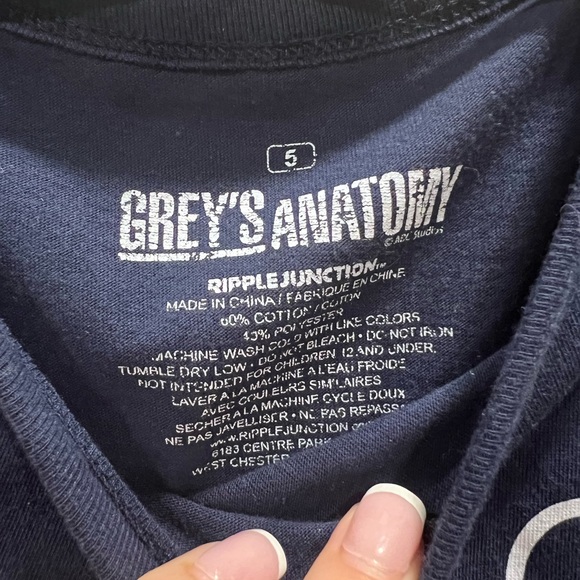 Torrid Greys Anatomy T Shirt Size 5 NWOT - Picture 3 of 3